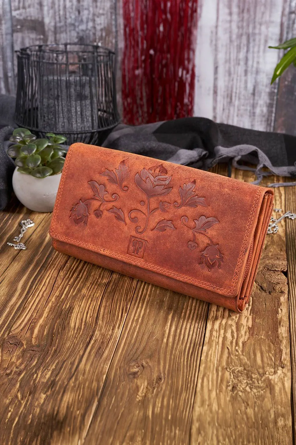 Chic Women`s Wallet by Galanter Europe