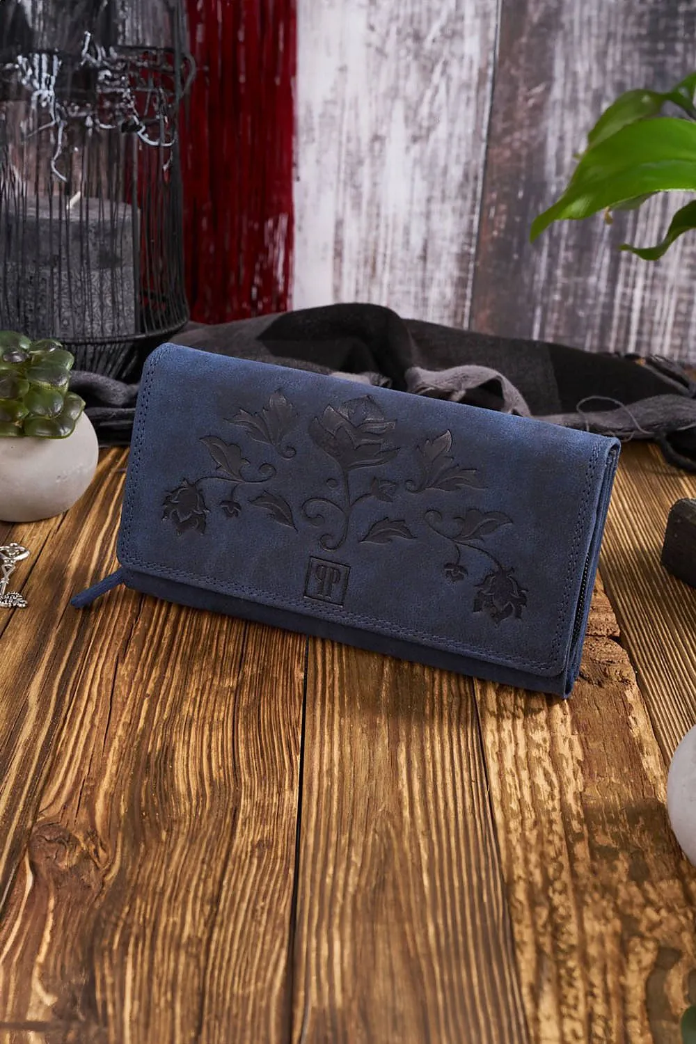 Chic Women`s Wallet by Galanter Europe