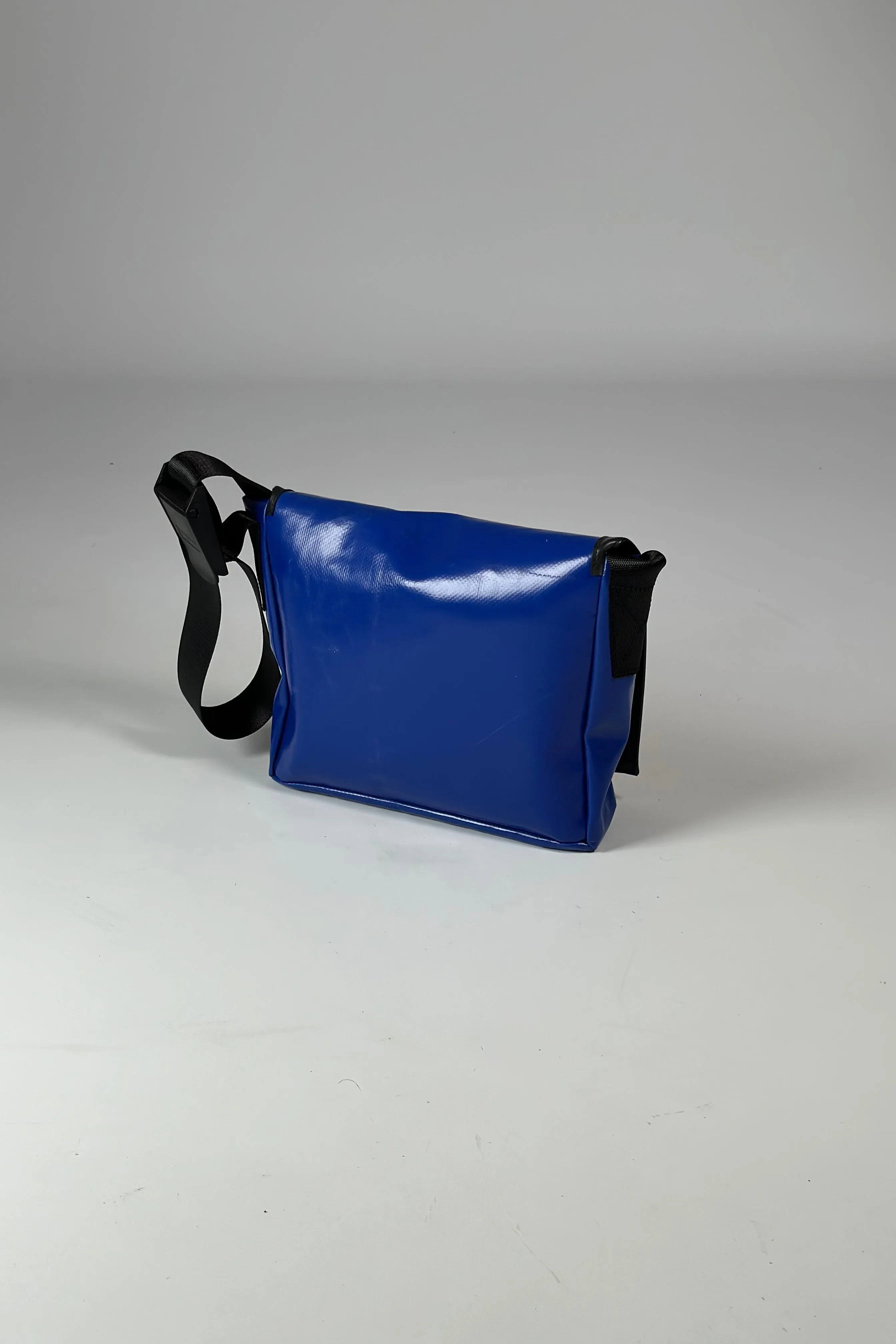 LASSIE F11 Messenger Classic S