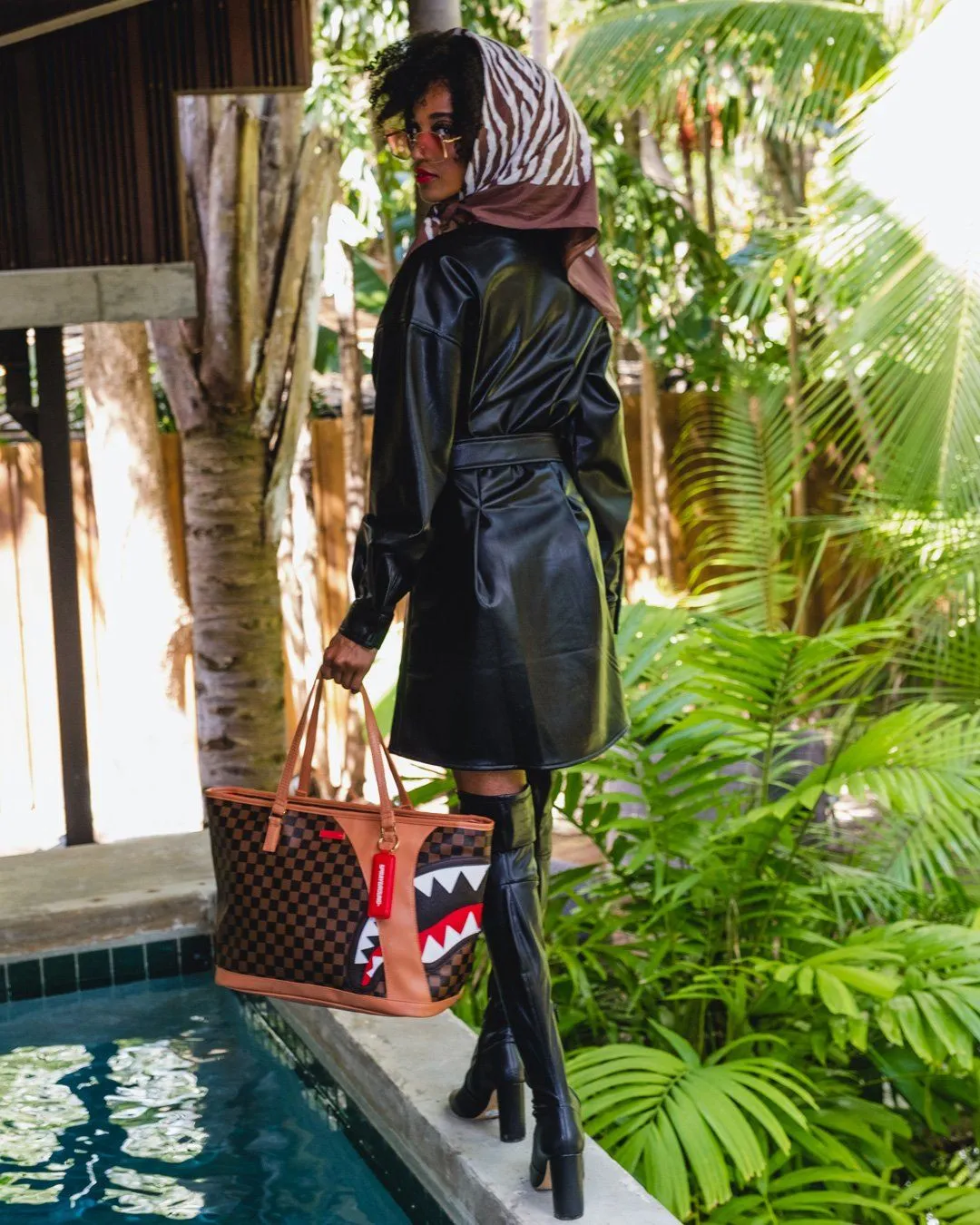 Sprayground Bag HENNY AIR TO THE THRONE TOTE Multicolor