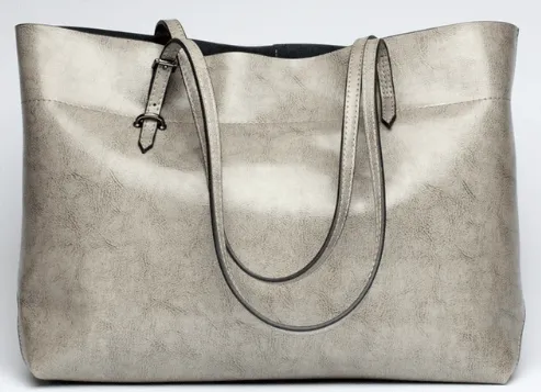 THE MUST HAVE  LEATHER TOTE